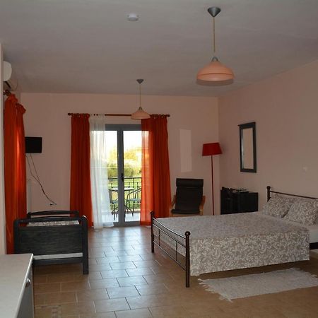 Lotus Sea View Studio Apartment 2 Lixouri Buitenkant foto