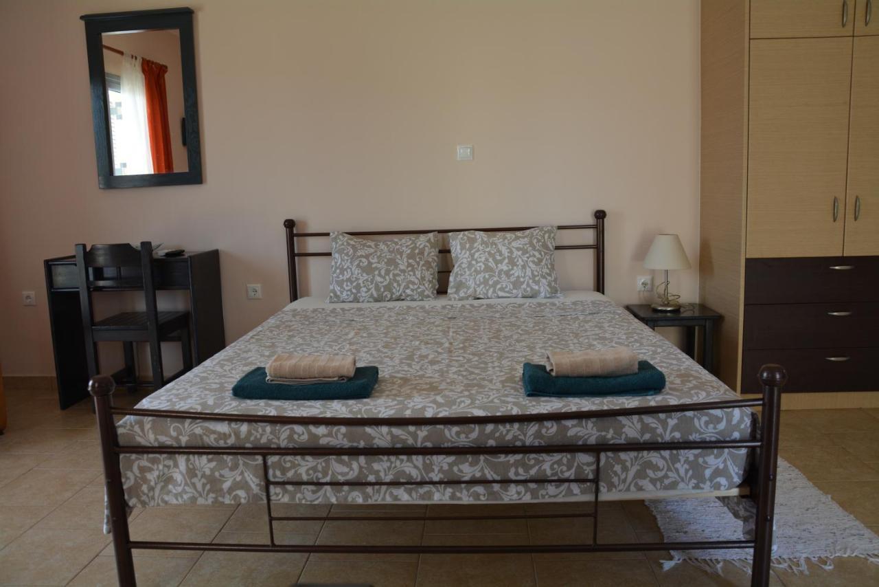 Lotus Sea View Studio Apartment 2 Lixouri Buitenkant foto
