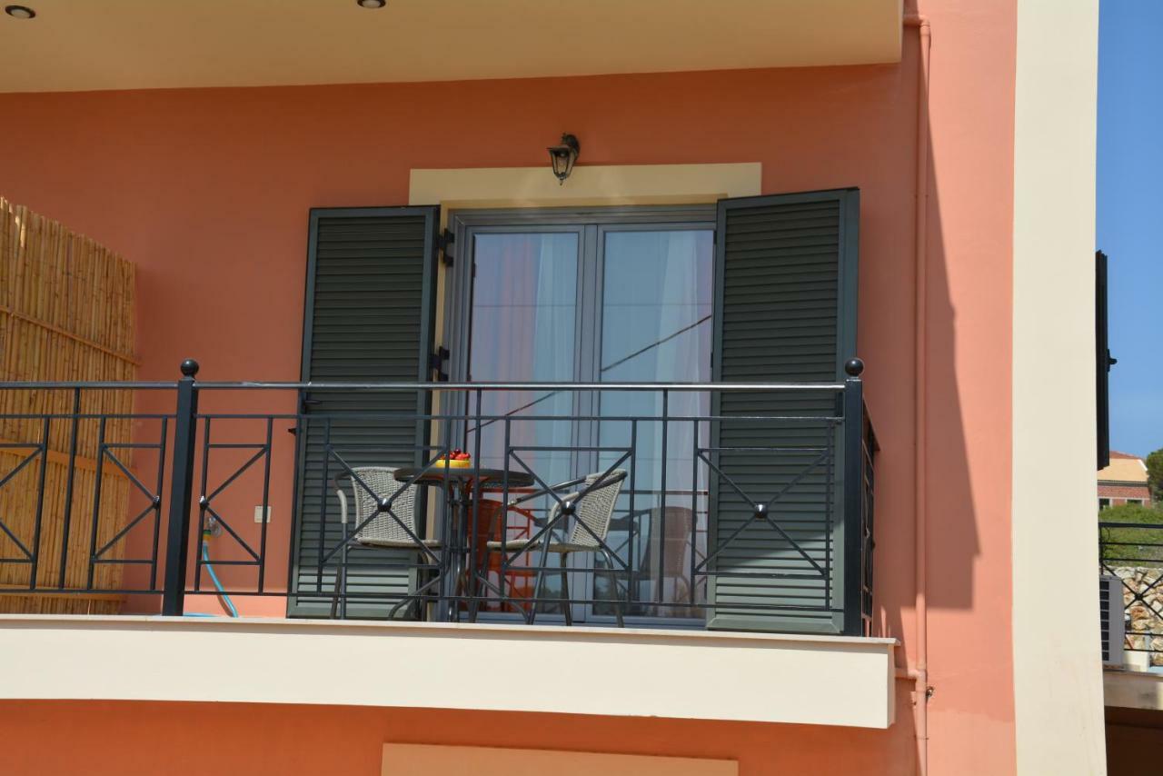 Lotus Sea View Studio Apartment 2 Lixouri Buitenkant foto
