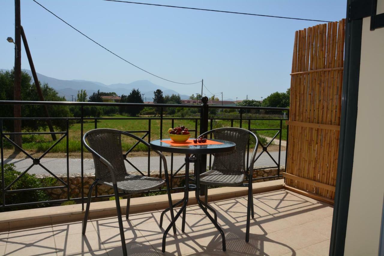Lotus Sea View Studio Apartment 2 Lixouri Buitenkant foto